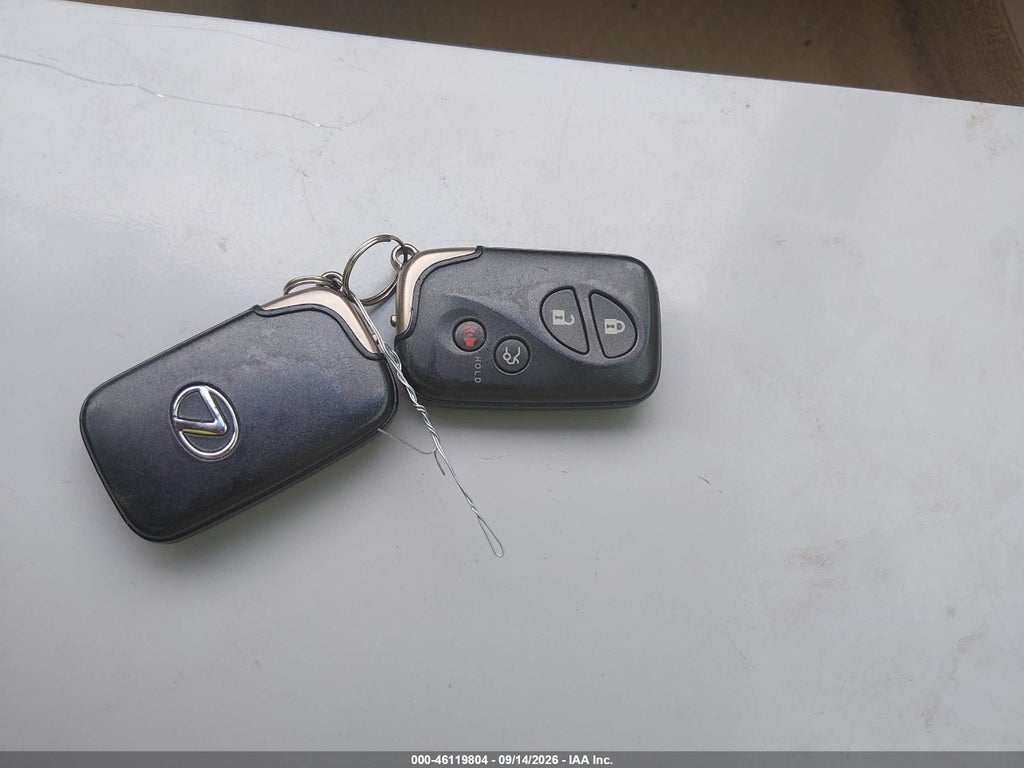2011 Lexus ES 350 photo 11