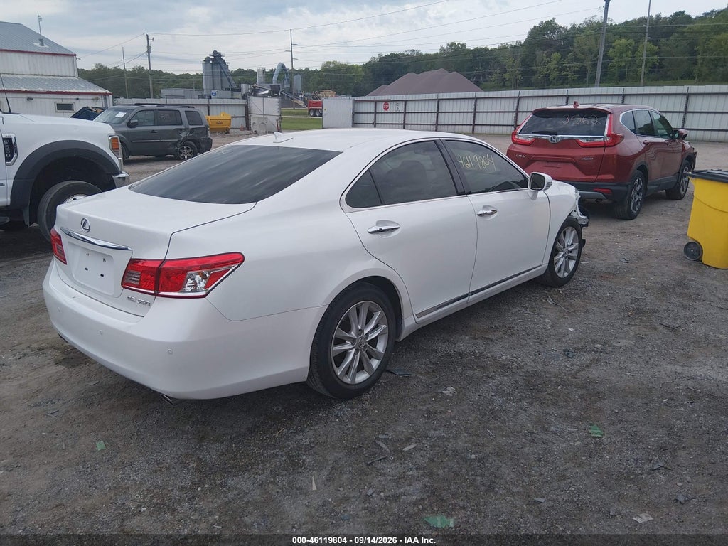 2011 Lexus ES 350 photo 4