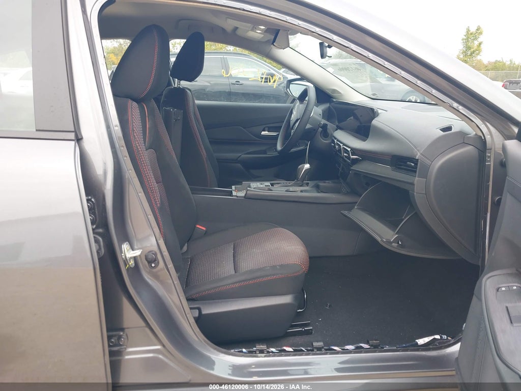 2026 Nissan Sentra SR photo 5