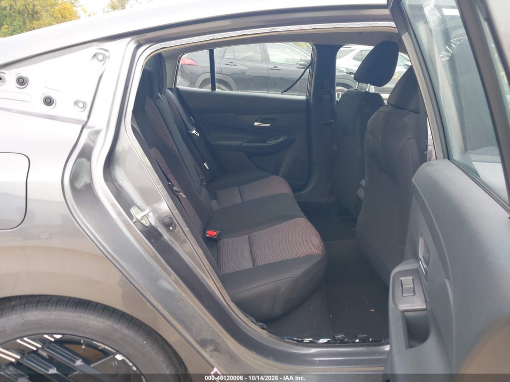 2026 Nissan Sentra SR photo 8