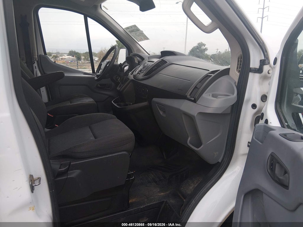2016 Ford Transit-150 photo 5