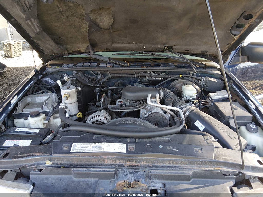 2003 Chevrolet S-10 LS photo 10
