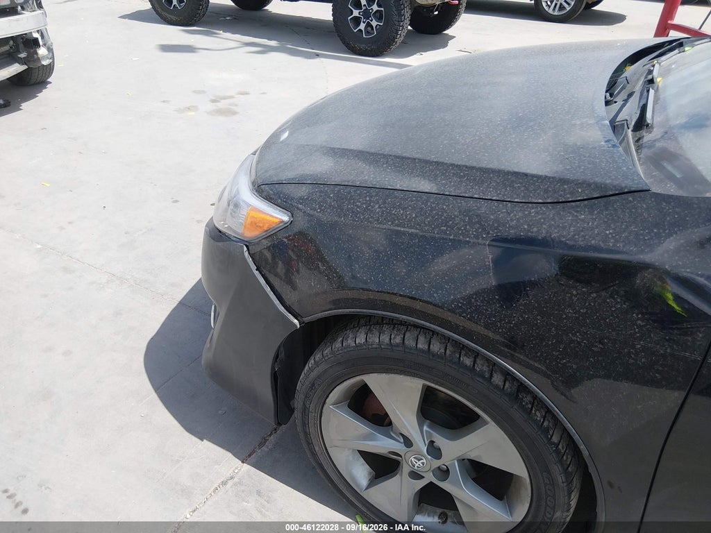 2012 Toyota Camry SE Limited Edition photo 6