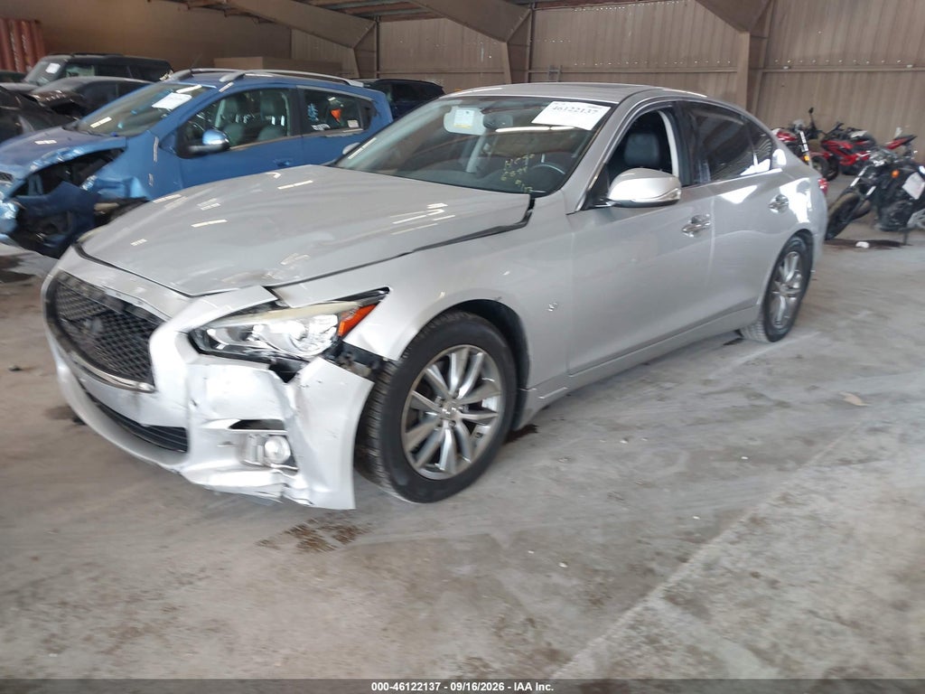 2015 Infiniti Q50 Premium photo 2