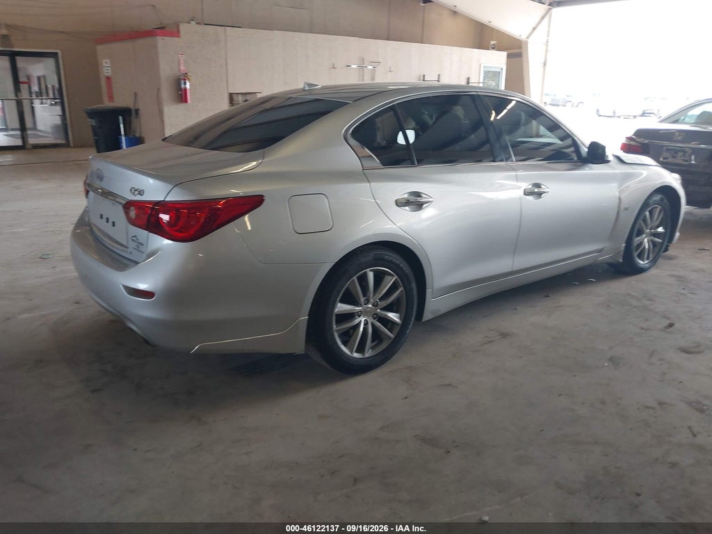 2015 Infiniti Q50 Premium photo 4