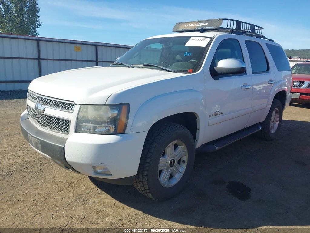 2008 Chevrolet Tahoe LT photo 2