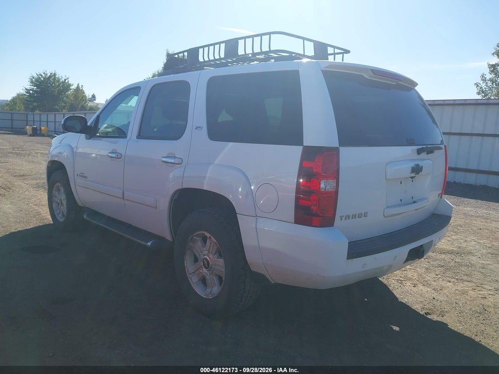 2008 Chevrolet Tahoe LT photo 3