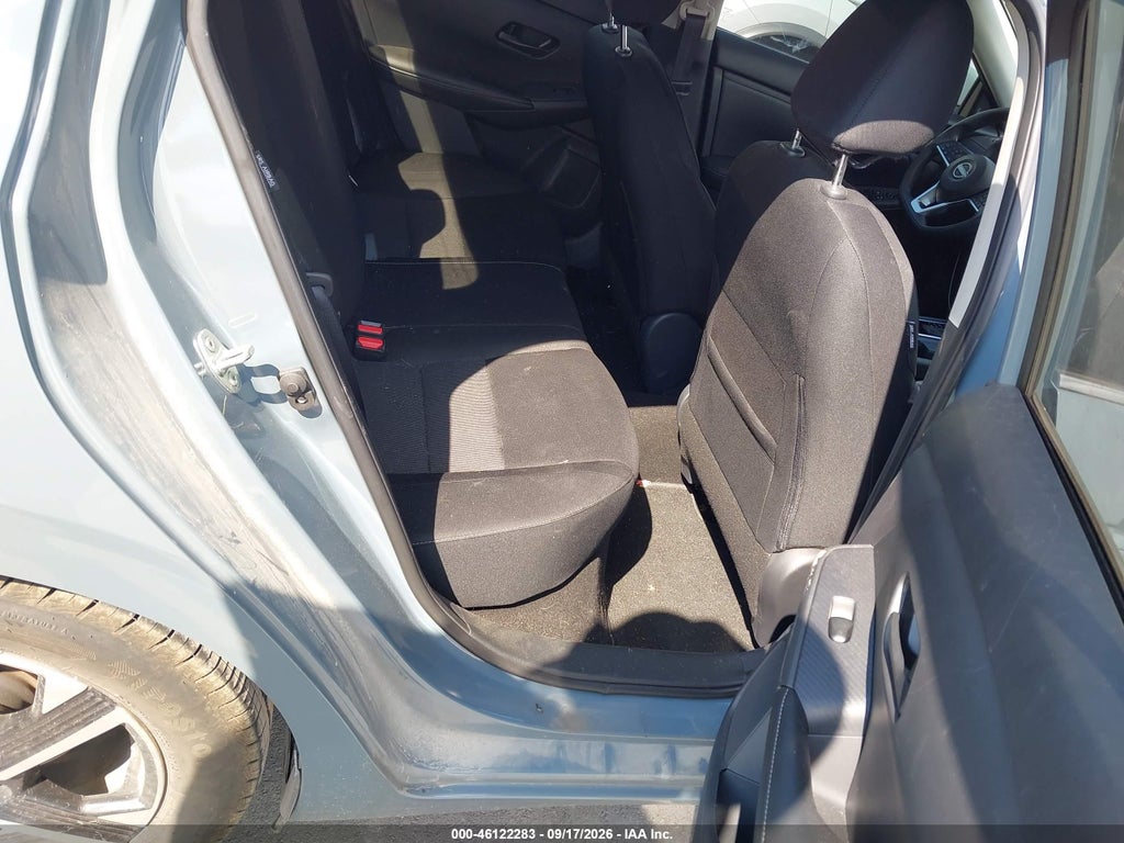 2025 Nissan Sentra SV photo 8