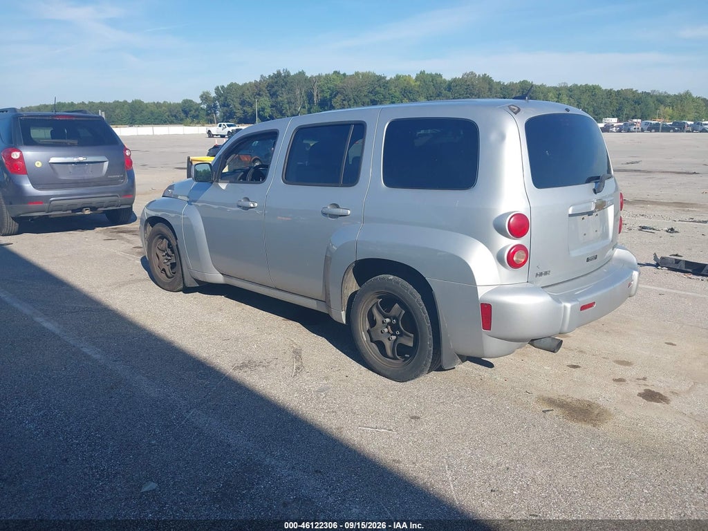 2010 Chevrolet HHR LT photo 3