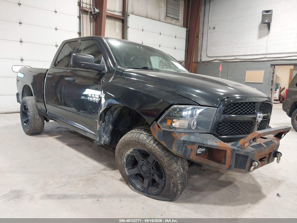 2018 Ram 1500 Express 4X4 6'4 Box photo 1