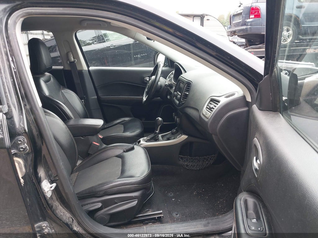 2018 Jeep Compass Latitude 4X4 photo 5