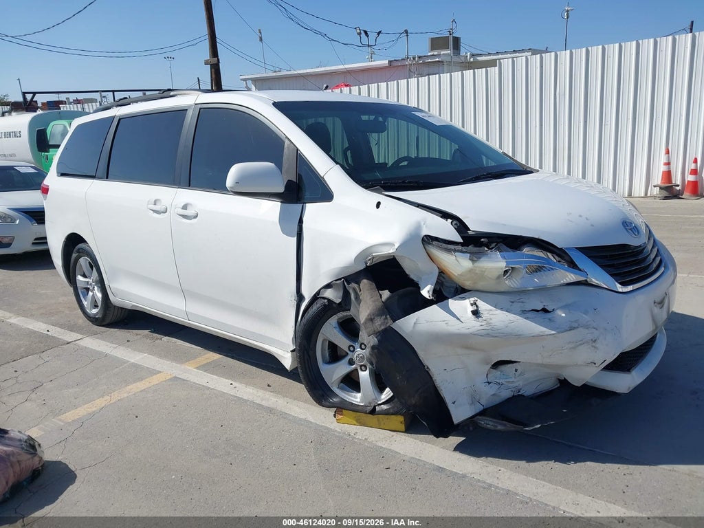 2012 Toyota Sienna LE V6 8 Passenger photo 1