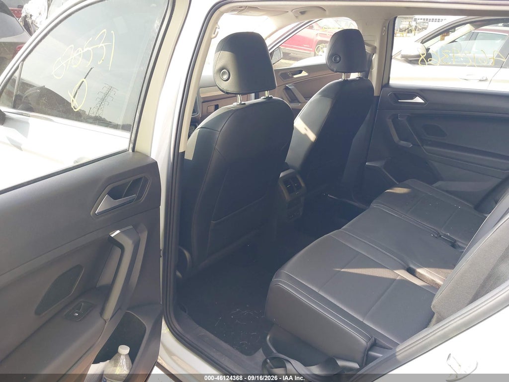 2019 Volkswagen Tiguan 2.0T SE/2.0T SEL/2.0T SEL R-Line/2.0T SEL R-Line Black photo 8