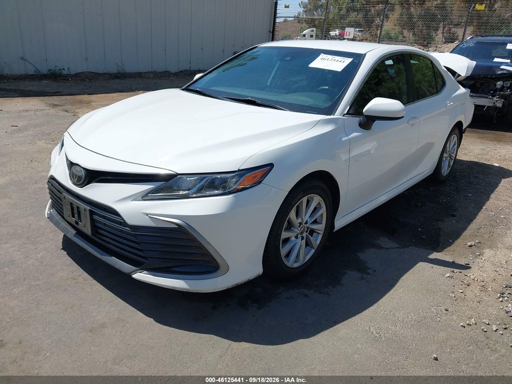 2021 Toyota Camry LE photo 2