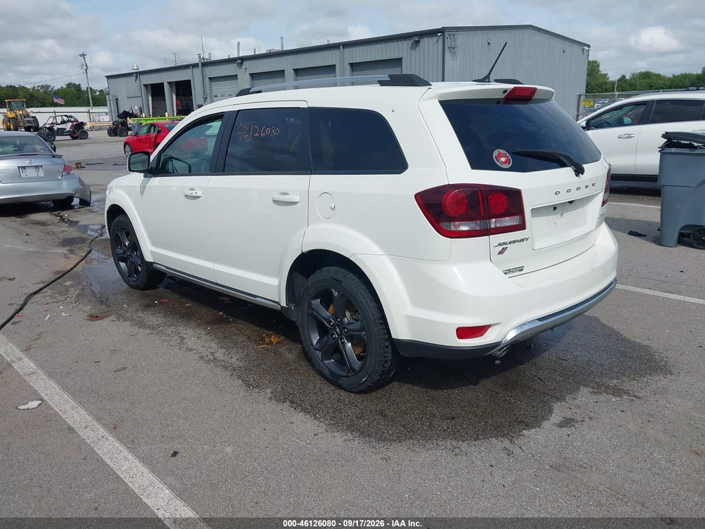 2018 Dodge Journey Crossroad AWD photo 3