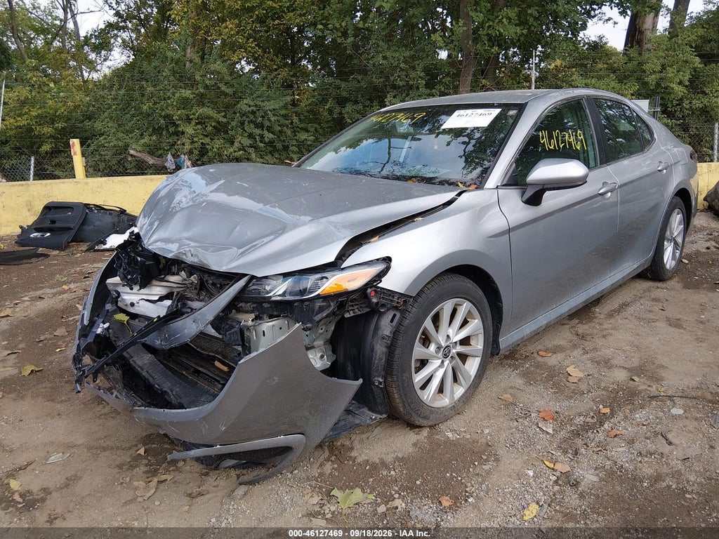 2021 Toyota Camry LE photo 6