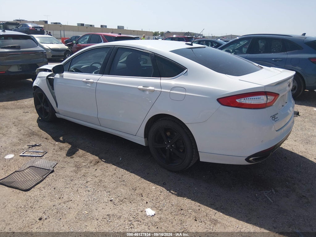2016 Ford Fusion SE photo 3