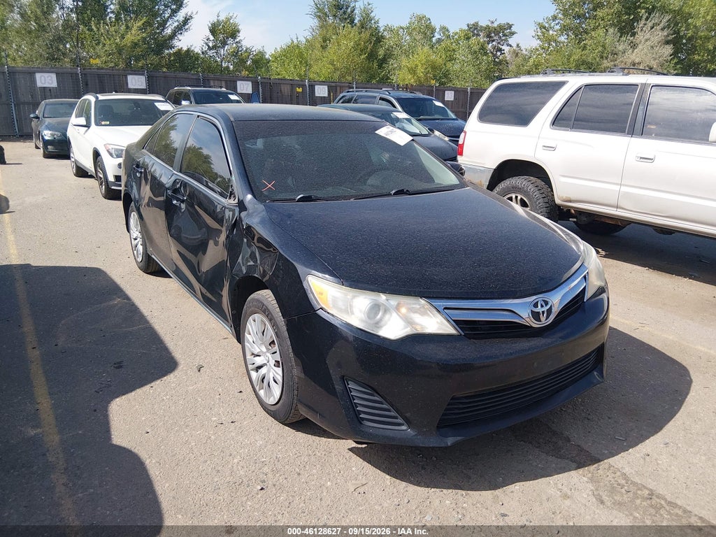 2012 Toyota Camry LE photo 1