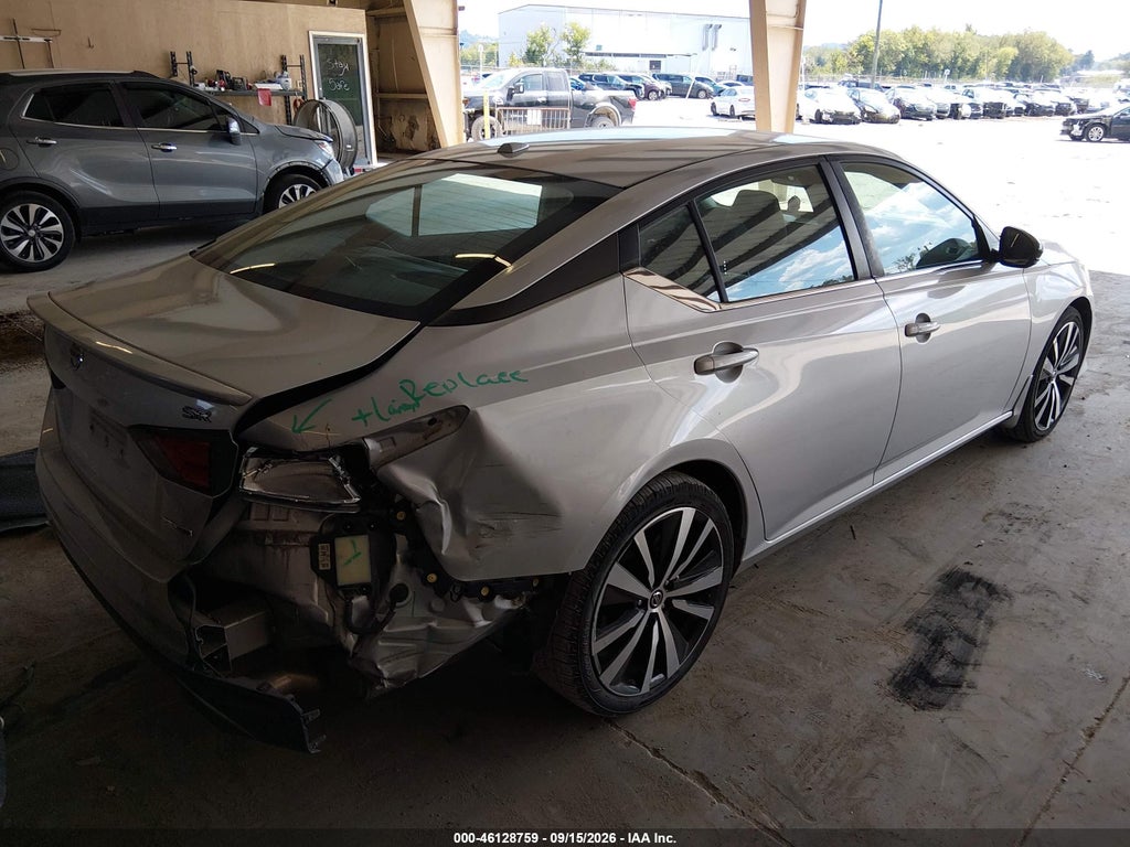 2020 Nissan Altima SR VC-Turbo FWD photo 4
