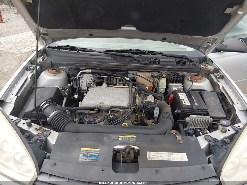 2005 Chevrolet Malibu LS photo 10