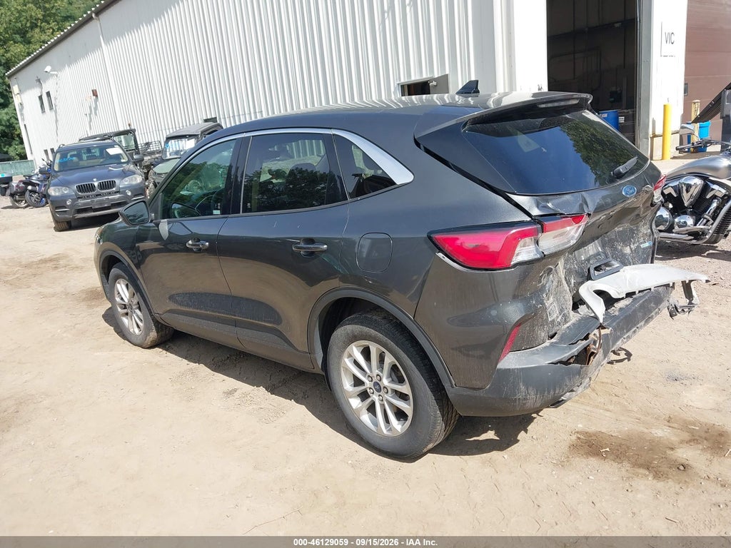 2020 Ford Escape SE photo 3