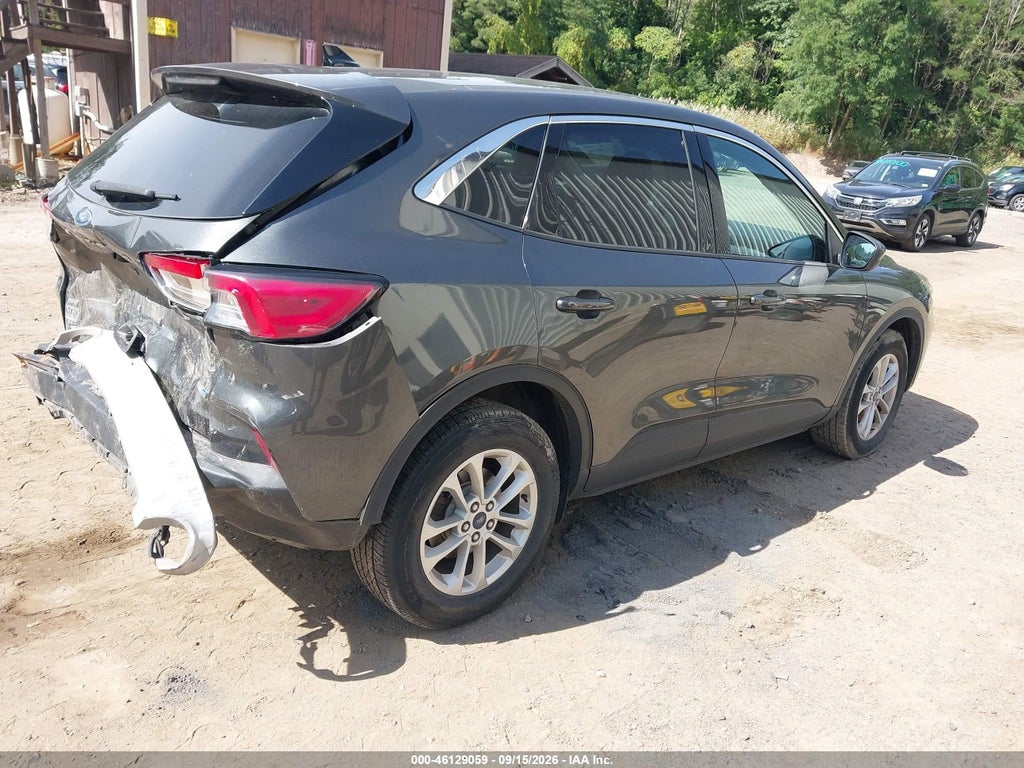 2020 Ford Escape SE photo 4
