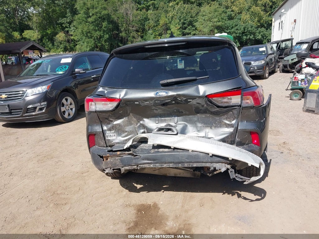 2020 Ford Escape SE photo 6