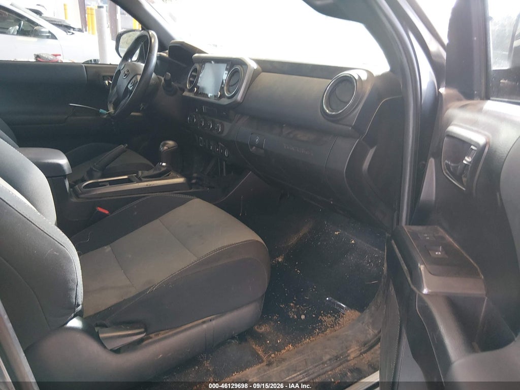 2022 Toyota Tacoma TRD OFF Road photo 5