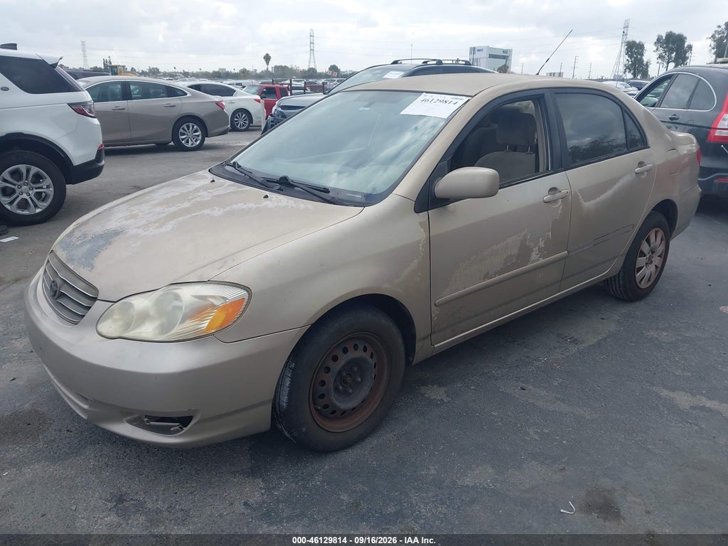 2004 Toyota Corolla LE photo 2