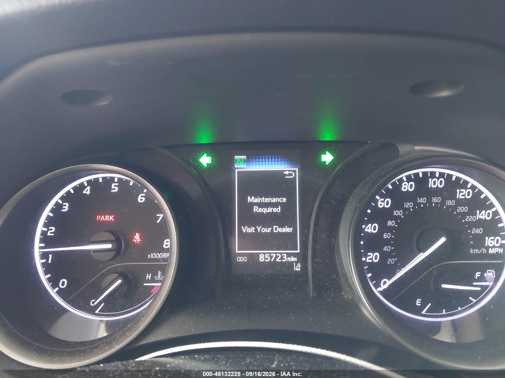 2021 Toyota Camry SE photo 7