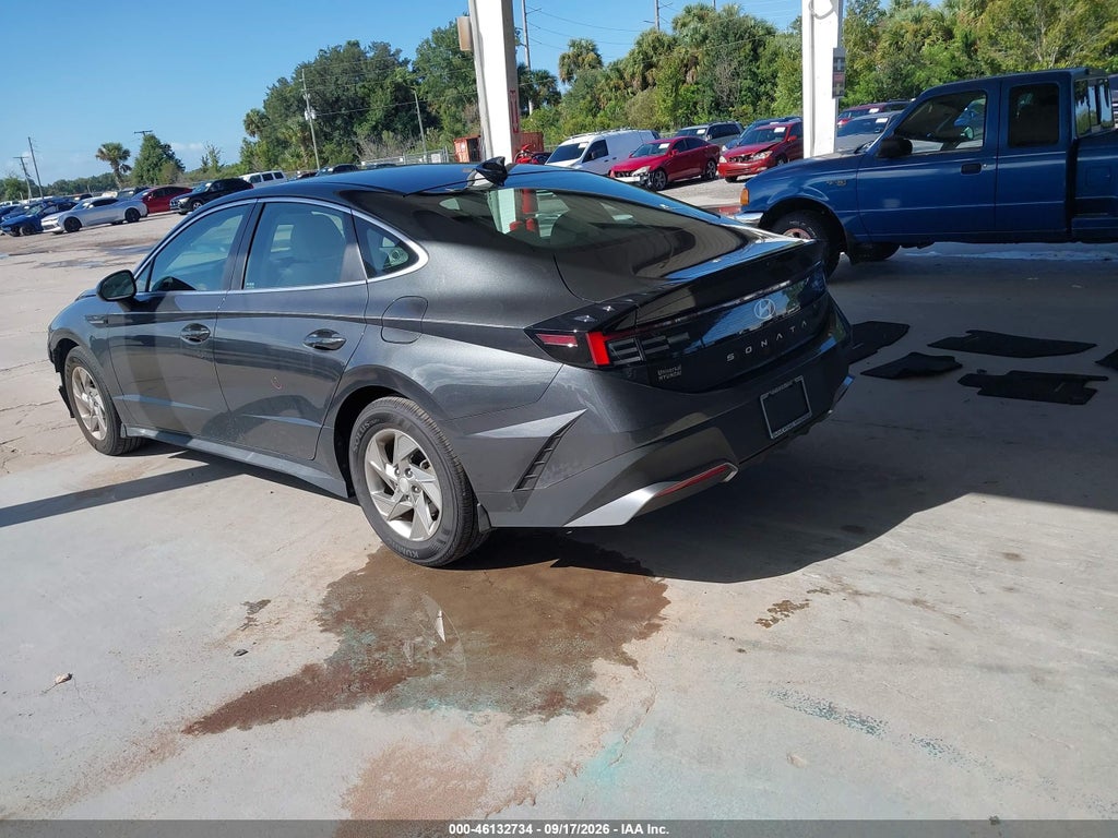 2025 Hyundai Sonata SE photo 3