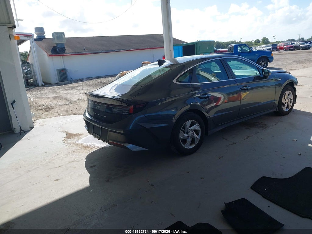 2025 Hyundai Sonata SE photo 4