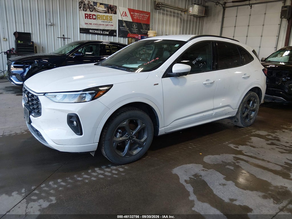 2023 Ford Escape ST-Line Select photo 2