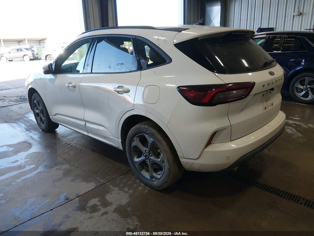 2023 Ford Escape ST-Line Select photo 3