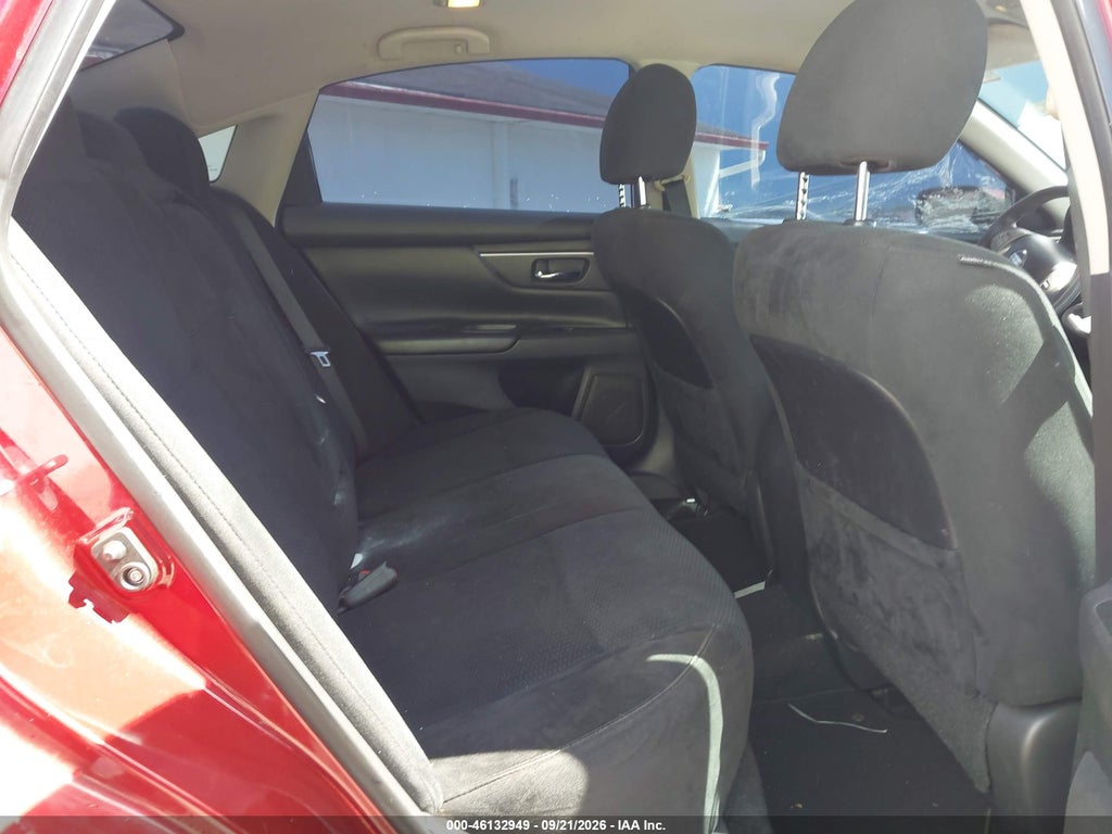 2015 Nissan Altima 2.5 S photo 8
