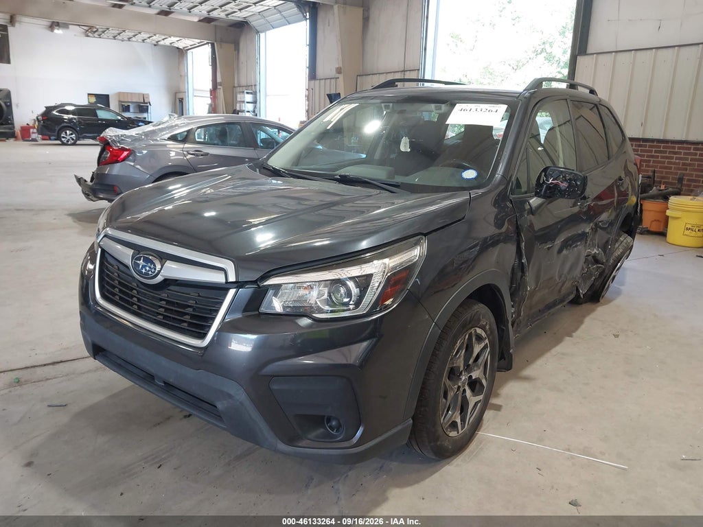 2019 Subaru Forester Premium photo 6