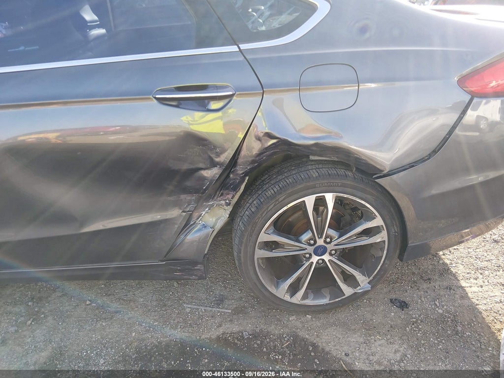 2017 Ford Fusion Titanium photo 6
