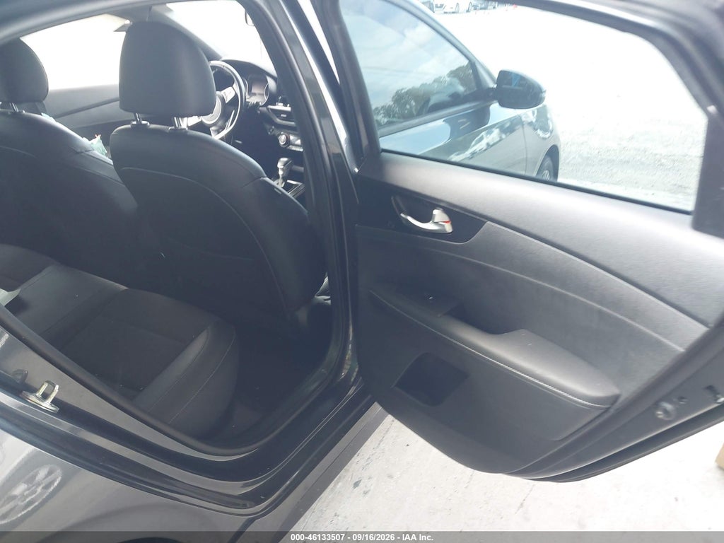 2023 Kia Forte GT-Line photo 8