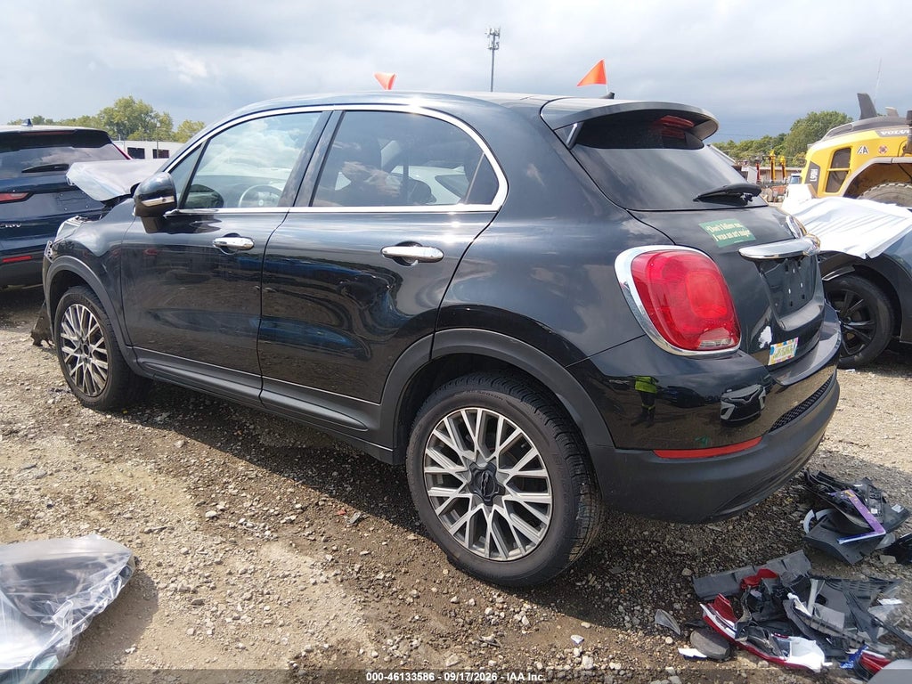 2017 Fiat 500X Lounge AWD photo 3