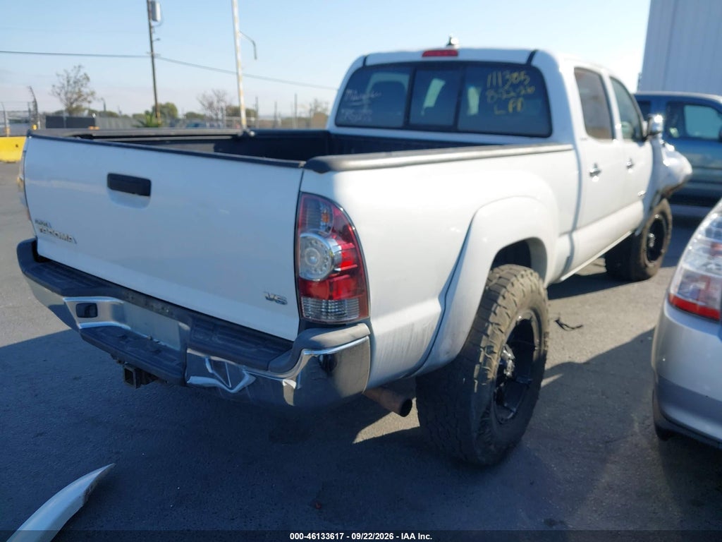 2013 Toyota Tacoma Base V6 photo 4