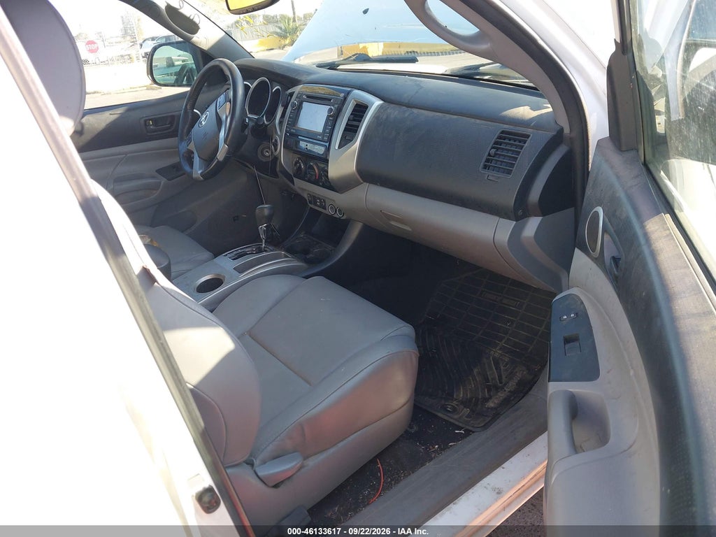 2013 Toyota Tacoma Base V6 photo 5
