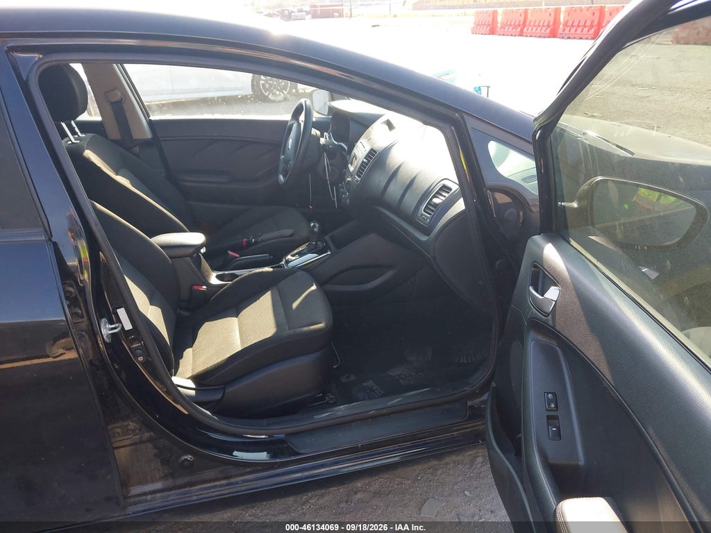 2018 Kia Forte LX photo 5