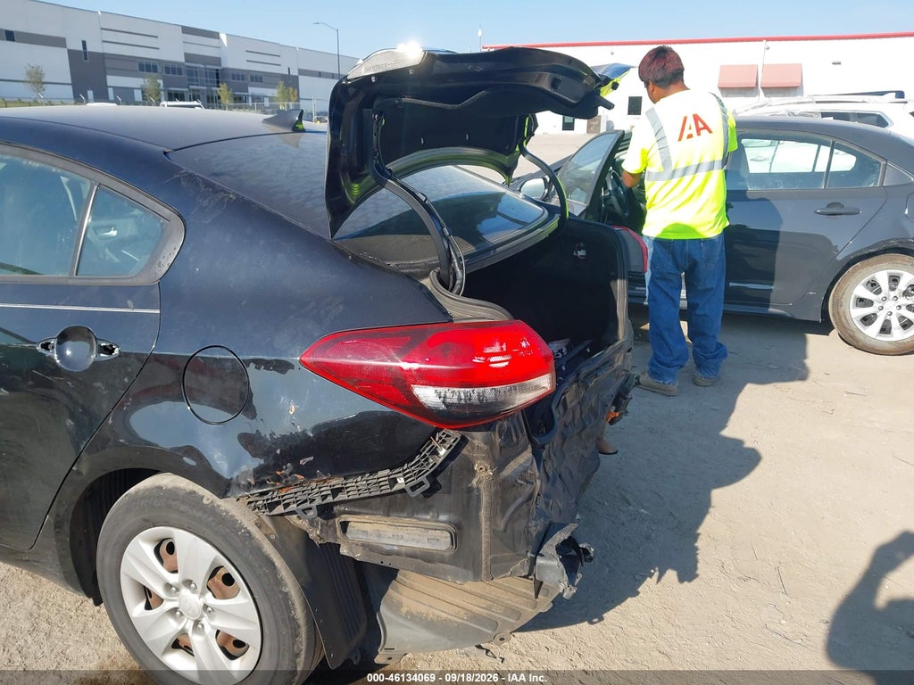 2018 Kia Forte LX photo 6