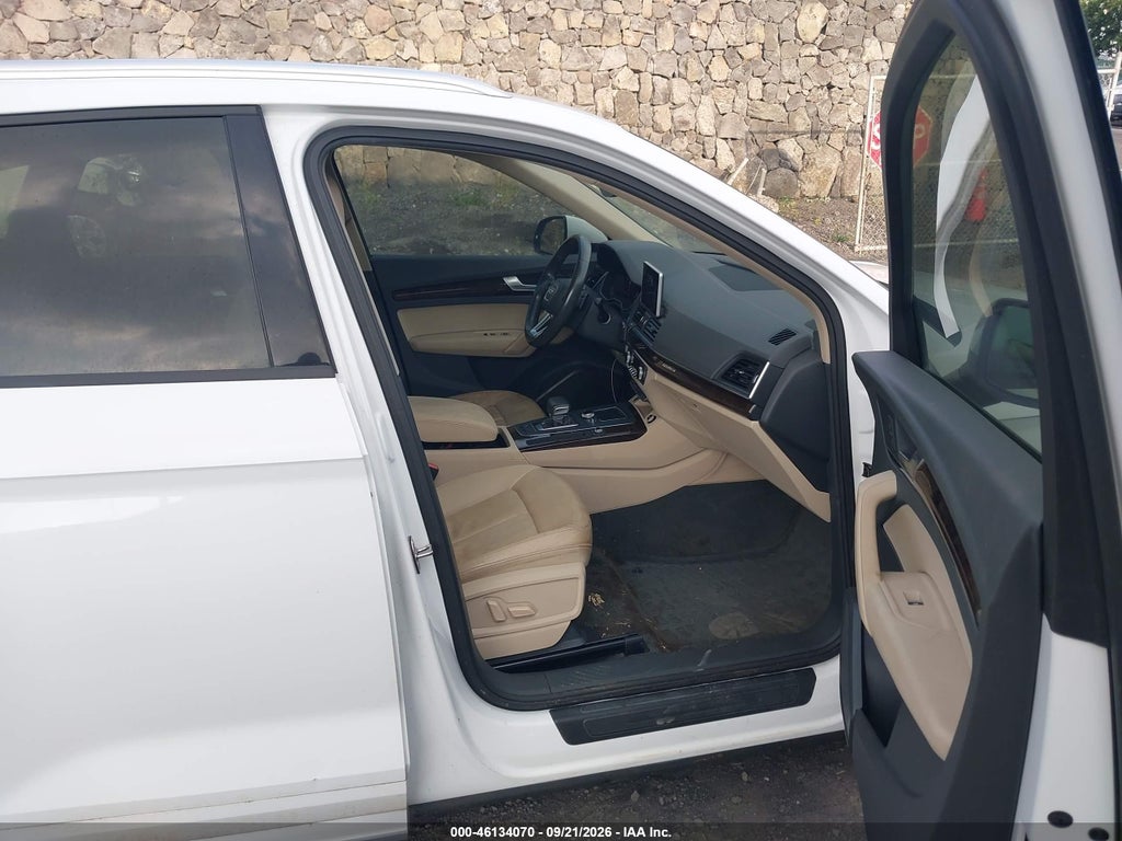 2018 Audi Q5 2.0T Premium/2.0T Tech Premium photo 5