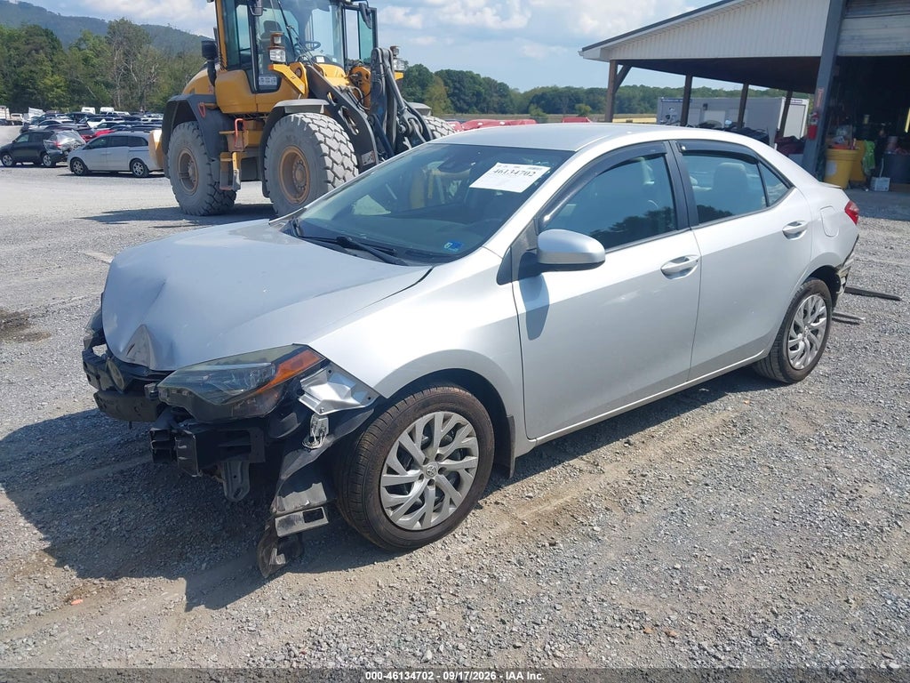 2019 Toyota Corolla LE photo 2