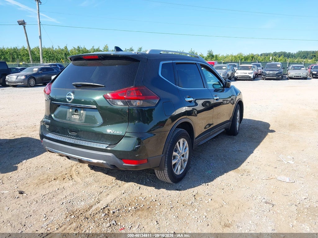 2018 Nissan Rogue SV photo 4