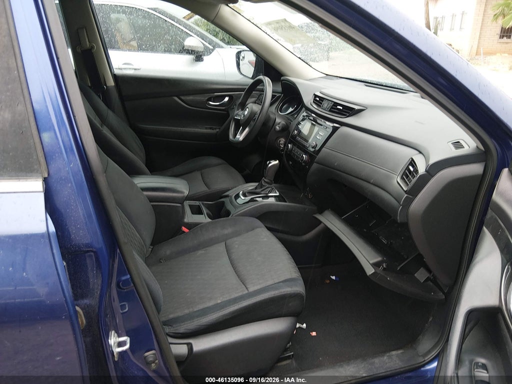 2017 Nissan Rogue S photo 5