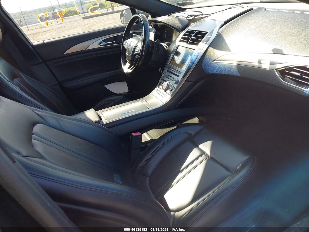 2017 Lincoln MKZ Premiere photo 5