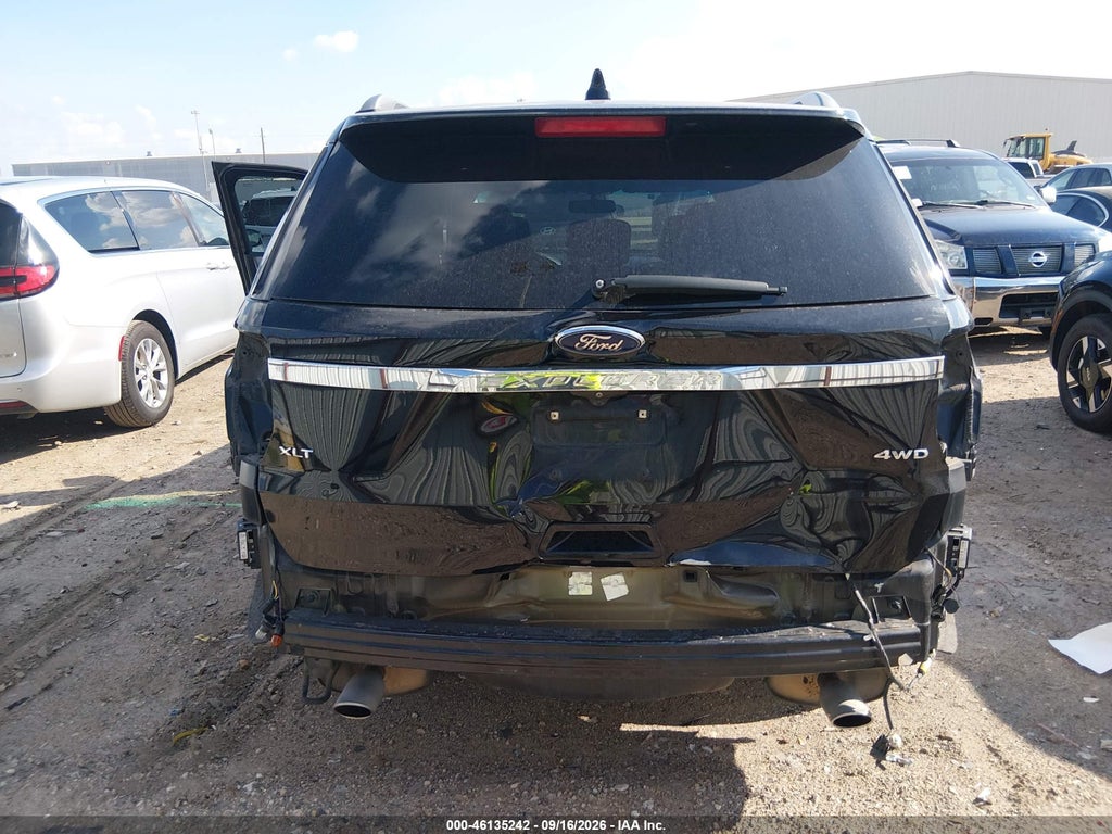 2017 Ford Explorer XLT photo 6