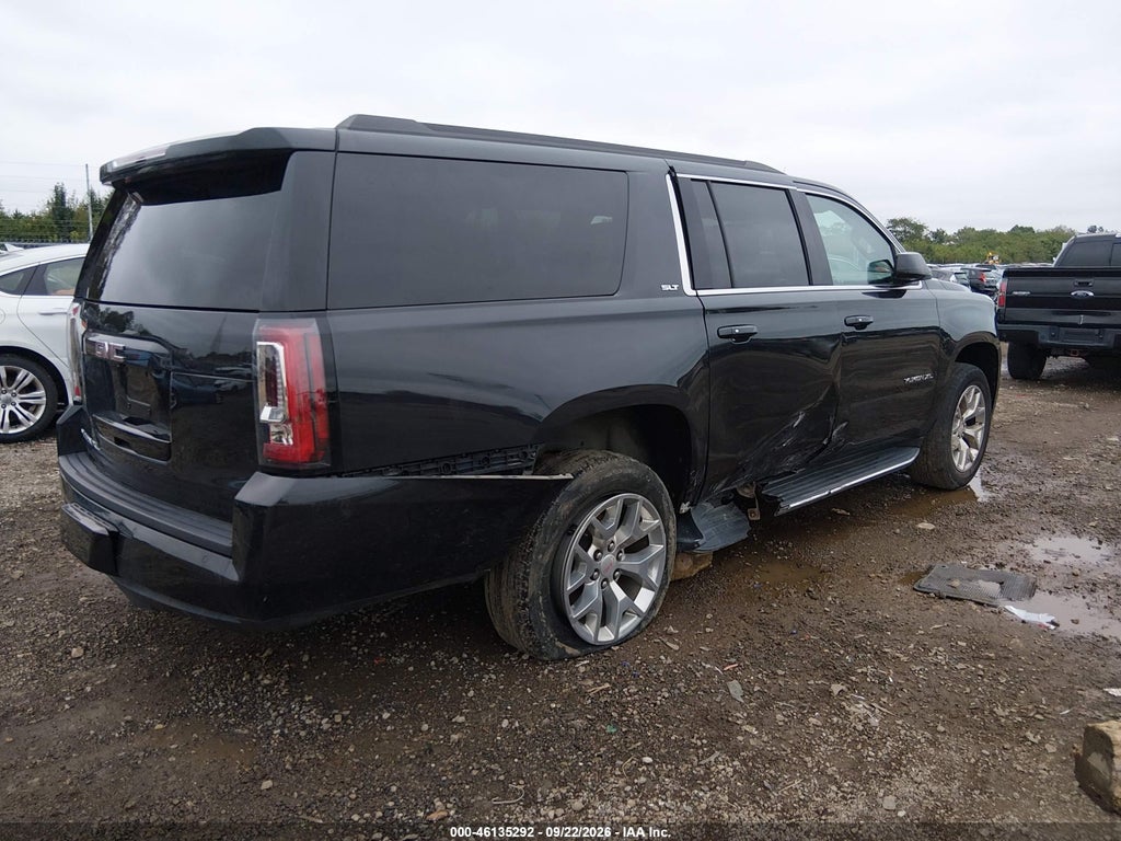 2020 GMC Yukon XL 4WD SLT photo 4